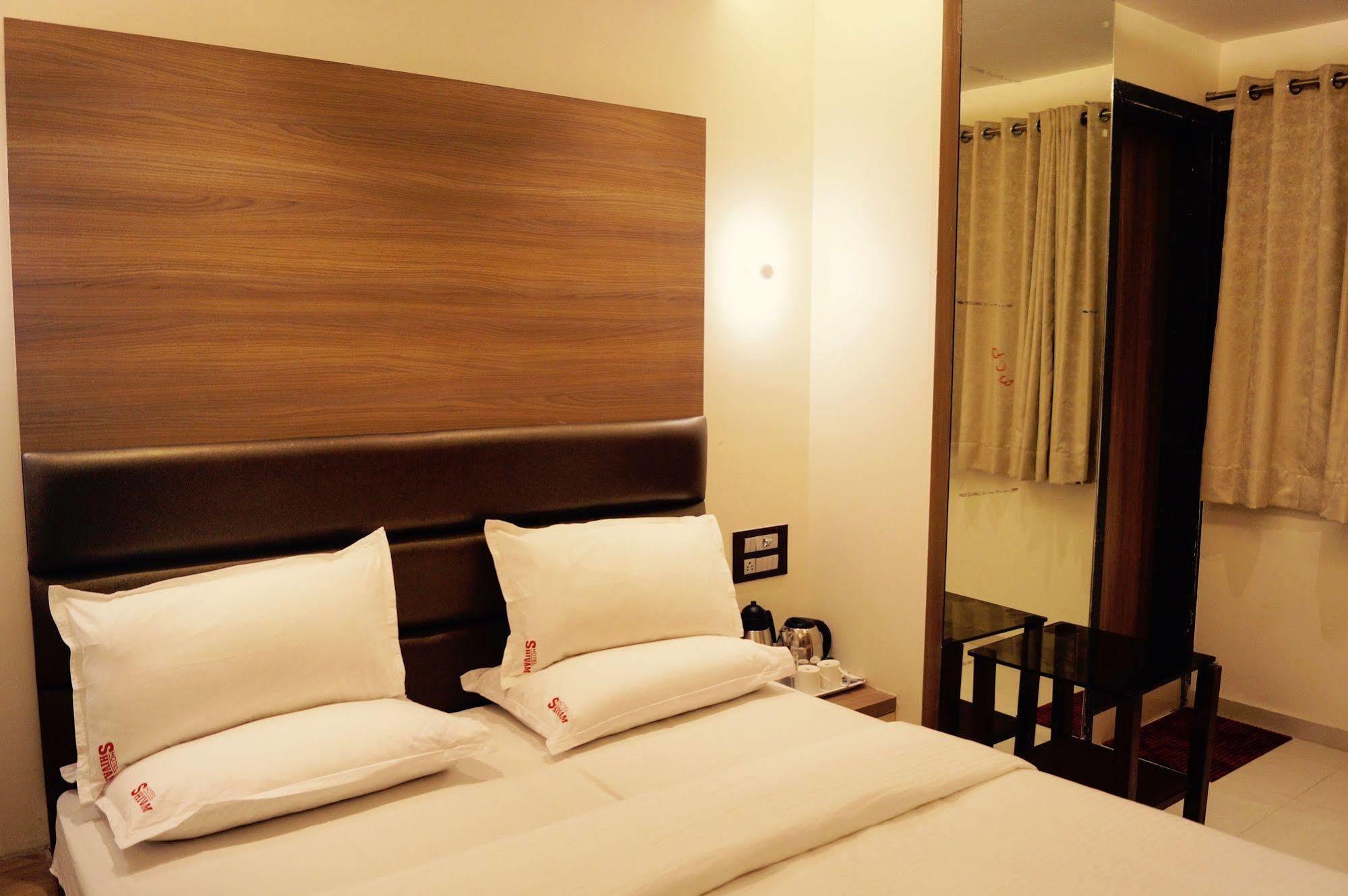 Hotel Shivam 푸네 외부 사진
